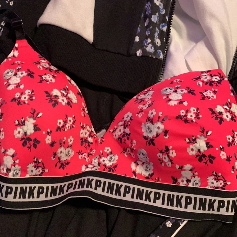 Pink - Picture 3 of 11
